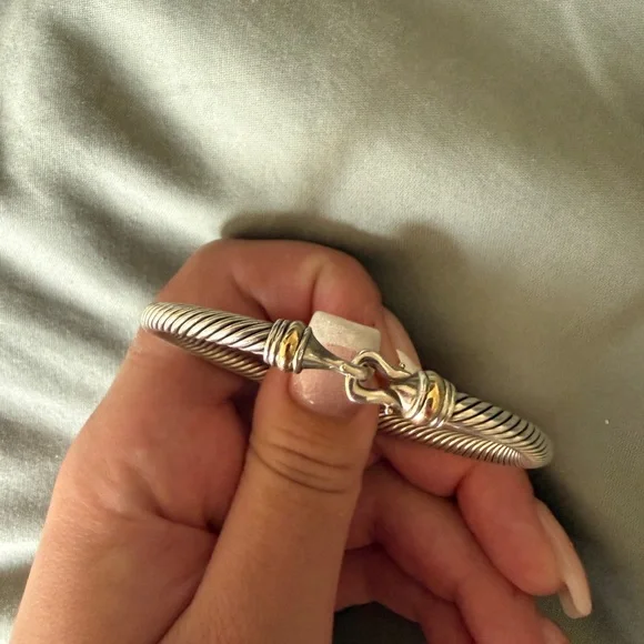 David Yurman Twisted Silver Bracelet - Picture 1 of 4